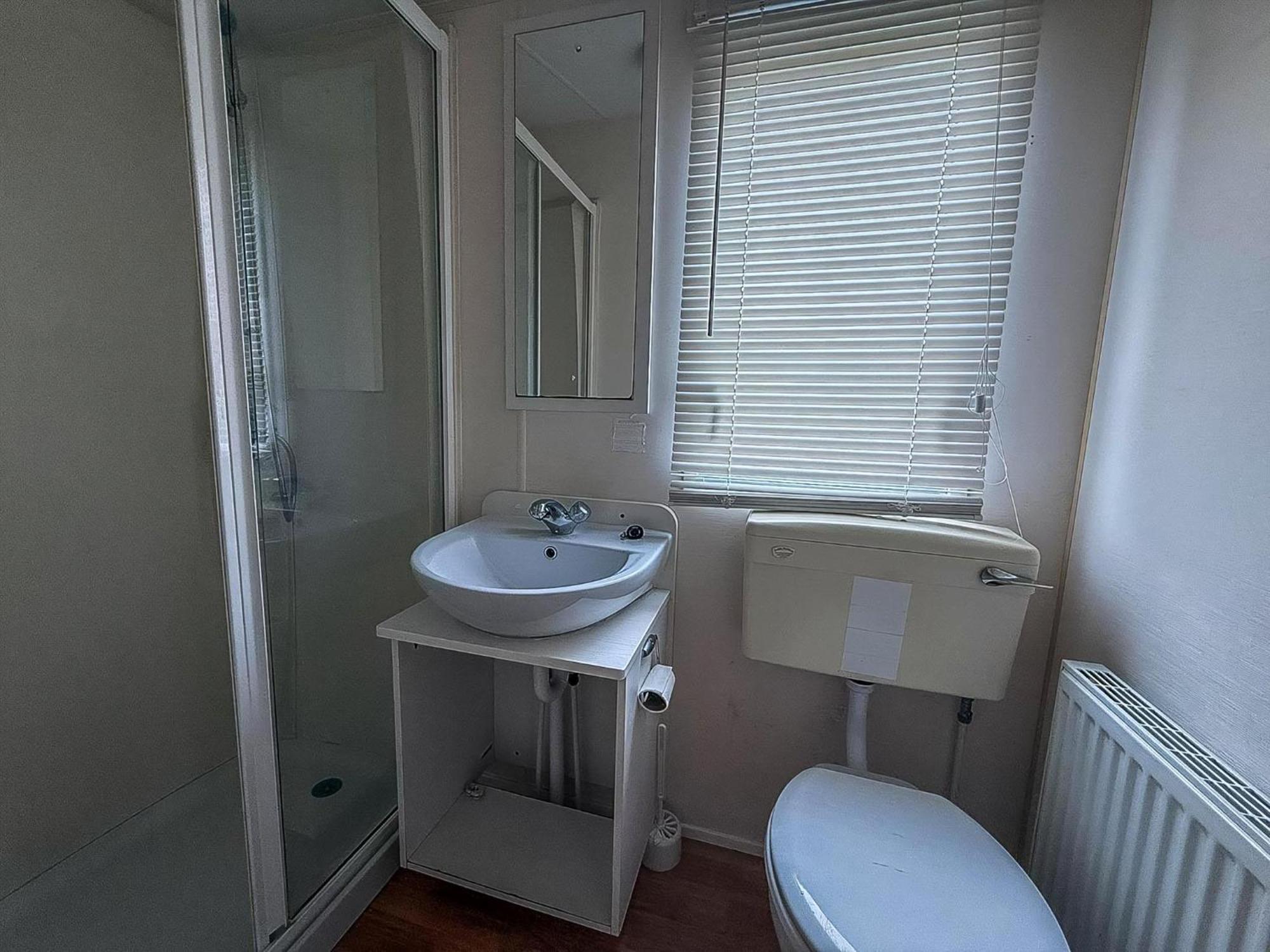 Great 8 Berth Caravan For Hire At St Osyth Beach In Essex Ref 28123Gc Clacton-on-Sea Extérieur photo